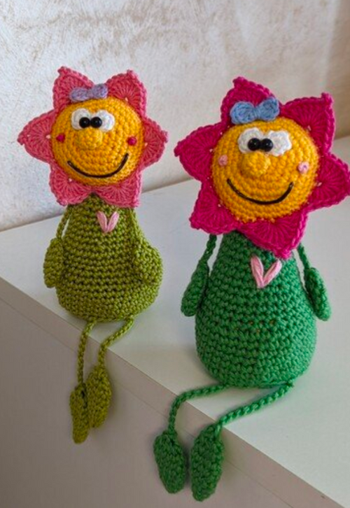 Häkelanleitung Blumen Kantenhocker